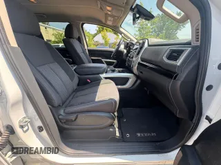 2020 Nissan Titan with VIN 1N6AA1ED8LN5011, listed as a Copart auction lot 67142895 with 132,686 mi miles and Clean title. Bid and sale history available at DreamBid. Image 5.