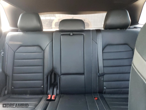 2020 Volkswagen Atlas Cross Sport 3.6L V6 SEL Premium with VIN 1V2NE2CA8LC230880, listed as a Copart auction lot 61774633 with 56,918 mi miles. Bid and sale history available at carsss.com. Image 10.