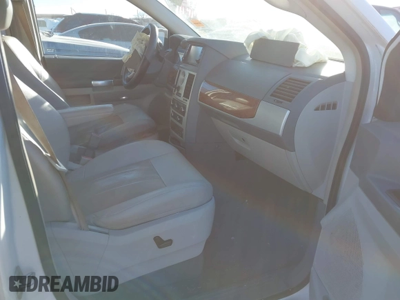 2008 Chrysler Town & Country Touring with VIN 2A8HR54P78R776956, listed as a IAAI auction lot 41018187 with 201,542 mi miles and . Bid and sale history available at DreamBid. Image 5.