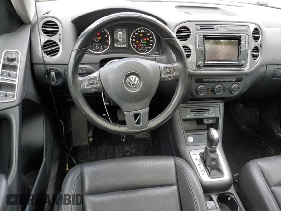 2017 Volkswagen Tiguan with VIN WVGMV7AX2HK031639, listed as a Copart auction lot 72950744 with 109,445 mi miles and Salvage title. Bid and sale history available at DreamBid. Image 8.