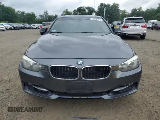 2013 BMW 3 Series 328i xDrive z VIN WBA3B5C5XDF596276, wystawiony jako Copart lot #65396355 z przebiegiem 145 094 mil mil oraz Czysty tytuł • Clean title. Historia ofert i sprzedaży dostępna na DreamBid. Obrazek 5.