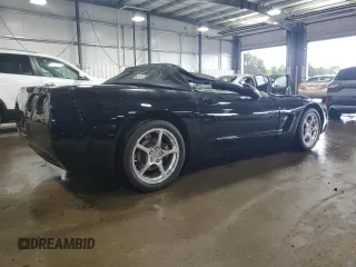 2002 Chevrolet Corvette with VIN 1G1YY32G425105016, listed as a Copart auction lot 58575714 with 33,152 mi miles and Salvage Title. Bid and sale history available at carsss.com. Image 3.