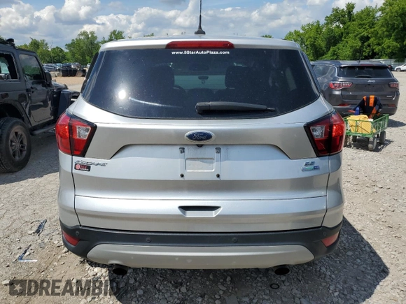 2019 Ford Escape SE z VIN 1FMCU9GD8KUB91172, wystawiony jako Copart lot #58533265 z przebiegiem 111 175 mil mil oraz Szkoda całkowita • Salvage title. Historia ofert i sprzedaży dostępna na DreamBid. Obrazek 6.