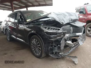 2024 Lincoln Aviator Reserve z VIN 5LM5J7WC2RGL05445, wystawiony jako IAAI lot #42184539 z przebiegiem 68 616 mil mil oraz . Historia ofert i sprzedaży dostępna na DreamBid. Obrazek 1.