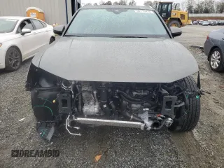 2024 Audi Q3 S line Premium Plus z VIN WA1EECF33R1019380, wystawiony jako Copart lot #80715474 z przebiegiem 6 651 mil mil oraz Szkoda całkowita • Salvage title. Historia ofert i sprzedaży dostępna na DreamBid. Obrazek 5.