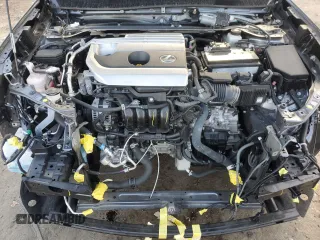 2021 Lexus UX 200 z VIN JTHX3JBHXM2040576, wystawiony jako Copart lot #83983914 z przebiegiem 28 897 mil mil oraz Szkoda całkowita • Salvage title. Historia ofert i sprzedaży dostępna na DreamBid. Obrazek 11.