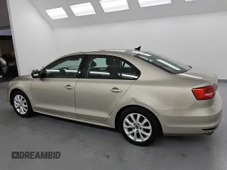 2015 Volkswagen Jetta SE with VIN 3VWD17AJ3FM213140, listed as a Copart auction lot 59301985 with 117,417 mi miles and Clean title. Bid and sale history available at DreamBid. Image 2.