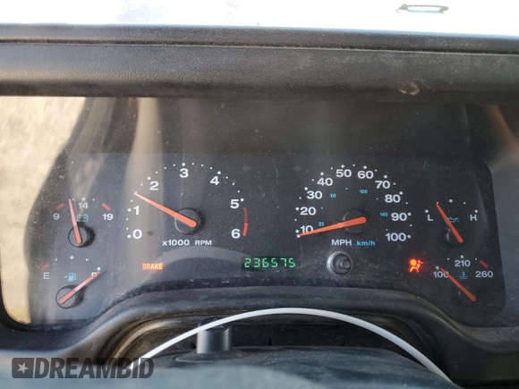 2003 Jeep Wrangler X with VIN 1J4FA39S53P363235, listed as a Copart auction lot 47496685 with 236,575 mi miles and Salvage Title. Bid and sale history available at carsss.com. Image 9.