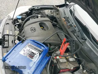 2017 Toyota Yaris z VIN 3MYDLBYVXHY154528, wystawiony jako IAAI lot #43009230 z przebiegiem 75 025 mil mil oraz . Historia ofert i sprzedaży dostępna na DreamBid. Obrazek 20.