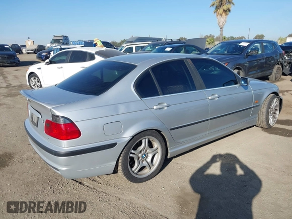 2001 BMW 3 Series 330i with VIN WBAAV53481JS96119, listed as a IAAI auction lot 41170028 with 244,973 mi miles. Bid and sale history available at carsss.com. Image 4.