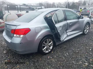 2013 Subaru Legacy Limited z VIN 4S3BMCP64D3047237, wystawiony jako IAAI lot #41924075 z przebiegiem 142 986 mil mil oraz . Historia ofert i sprzedaży dostępna na DreamBid. Obrazek 4.