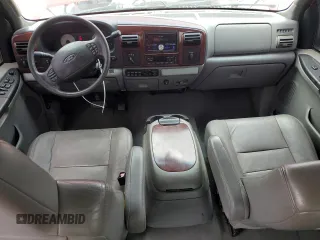 2006 Ford Super Duty F-250 XL with VIN 1FTSW21P26EB89549, listed as a Copart auction lot 68265024 with 218,325 mi miles and Salvage Title. Bid and sale history available at carsss.com. Image 8.