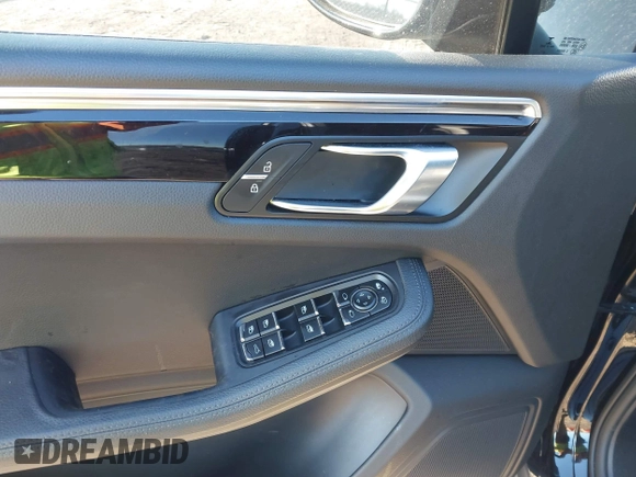 2020 Porsche Macan with VIN WP1AA2A55LLB05013, listed as a IAAI auction lot 41395969 with 69,440 mi miles and . Bid and sale history available at DreamBid. Image 19.