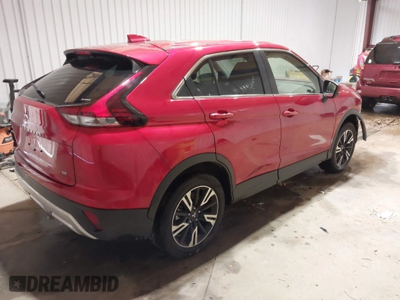 2024 Mitsubishi Eclipse Cross SE z VIN JA4ATWAAXRZ037663, wystawiony jako IAAI lot #41315137 z przebiegiem 23 678 mil mil oraz . Historia ofert i sprzedaży dostępna na DreamBid. Obrazek 4.