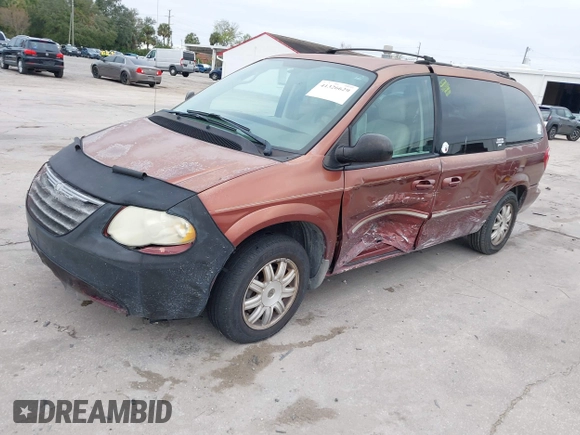 2007 Chrysler Town & Country LWB Touring with VIN 2A4GP54L97R294178, listed as a IAAI auction lot 41326629 with 251,055 mi miles. Bid and sale history available at carsss.com. Image 17.