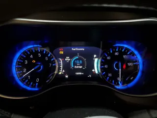 2019 Chrysler Pacifica Limited z VIN 2C4RC1GG6KR746002, wystawiony jako Copart lot #52641125 z przebiegiem 133 755 mil mil oraz Szkoda całkowita • Salvage title. Historia ofert i sprzedaży dostępna na DreamBid. Obrazek 9.
