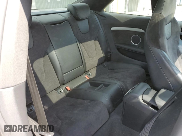 2013 Audi S5 Prestige z VIN WAUVGAFR8DA013959, wystawiony jako Copart lot #70921684 z przebiegiem 214 216 mil mil oraz Czysty tytuł • Clean title. Historia ofert i sprzedaży dostępna na DreamBid. Obrazek 10.