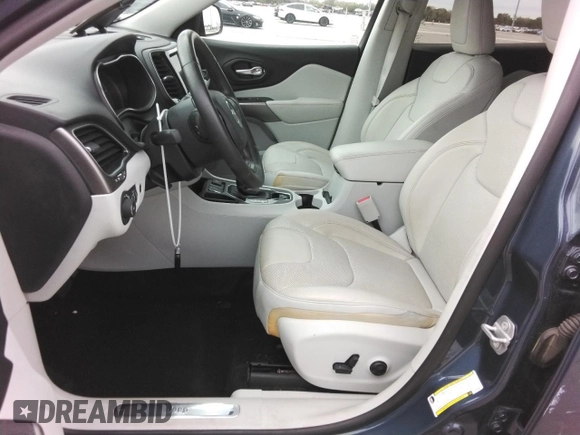 2019 Jeep Cherokee Limited with VIN 1C4PJLDB7KD434047, listed as a Copart auction lot 60901895 with Not provided miles and Non repairable. Bid and sale history available at DreamBid. Image 7.