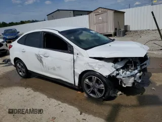2018 Ford Focus SE with VIN 1FADP3FE0JL286102, listed as a Copart auction lot 54220415 with 142,956 mi miles and Non repairable. Bid and sale history available at DreamBid. Image 4.