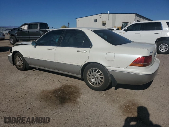 1998 Acura RL Special Edition with VIN JH4KA9686WC012795, listed as a Copart auction lot 52261615 with 158,288 mi miles and Salvage Title. Bid and sale history available at carsss.com. Image 2.