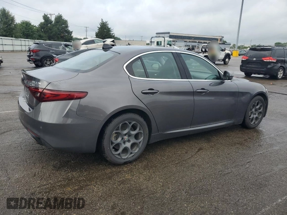 2017 Alfa Romeo Giulia with VIN ZARFAEDN8H7546578, listed as a Copart auction lot 65207855 with 59,221 mi miles and Clean title. Bid and sale history available at DreamBid. Image 3.