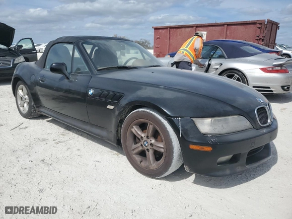2000 BMW Z3 2.5L with VIN WBACH9347YLF91639, listed as a Copart auction lot 76951294 with 0 mi miles and Salvage Title. Bid and sale history available at carsss.com. Image 4.