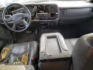 2003 Chevrolet Silverado 1500HD LT z VIN 1GCGC13U93F217588, wystawiony jako Copart lot #81361393 z przebiegiem 206 034 mil mil oraz Szkoda całkowita • Salvage title. Historia ofert i sprzedaży dostępna na DreamBid. Obrazek 8.