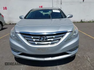 2012 Hyundai Sonata Limited z VIN 5NPEC4AC5CH370901, wystawiony jako IAAI lot #42369650 z przebiegiem 210 863 mil mil oraz . Historia ofert i sprzedaży dostępna na DreamBid. Obrazek 6.