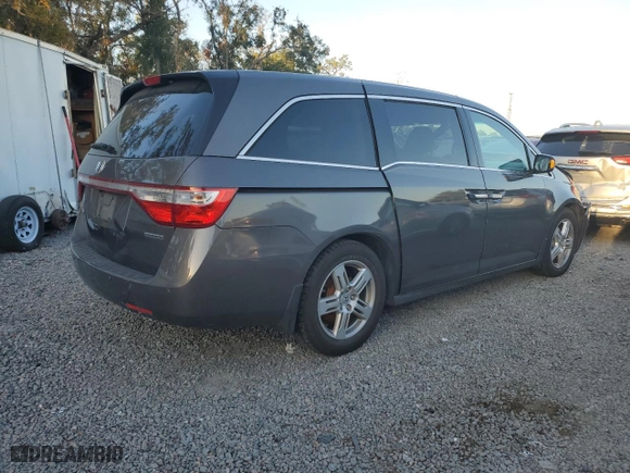 2013 Honda Odyssey Touring with VIN 5FNRL5H99DB046576, listed as a Copart auction lot 84438654 with 0 mi miles and Salvage Title. Bid and sale history available at carsss.com. Image 3.