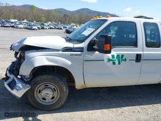 2016 Ford Super Duty F-250 SRW XLT with VIN 1FT7X2A69GEB02855, listed as a IAAI auction lot 41945973 with 176,217 mi miles. Bid and sale history available at carsss.com. Image 18.