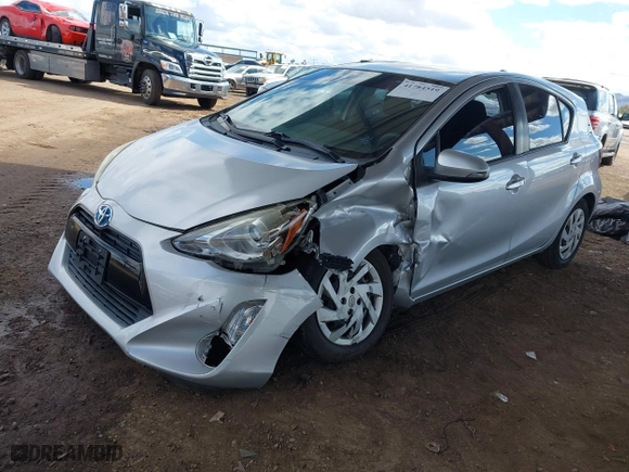 2015 Toyota Prius c One with VIN JTDKDTB32F1108693, listed as a IAAI auction lot 41784519 with 91,211 mi miles. Bid and sale history available at carsss.com. Image 17.