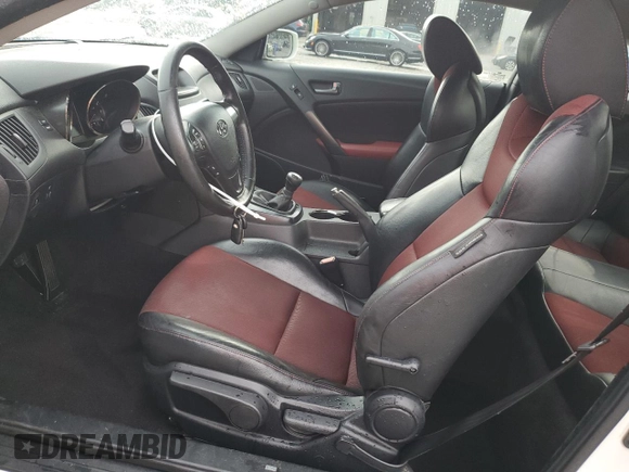 2011 Hyundai Genesis Coupe z VIN KMHHT6KD7BU054383, wystawiony jako Copart lot #59680965 z przebiegiem 101 832 mil mil oraz Szkoda całkowita • Salvage title. Historia ofert i sprzedaży dostępna na DreamBid. Obrazek 7.