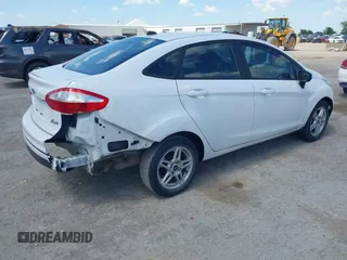 2017 Ford Fiesta SE z VIN 3FADP4BJXHM147290, wystawiony jako IAAI lot #42071340 z przebiegiem 122 142 mil mil oraz . Historia ofert i sprzedaży dostępna na DreamBid. Obrazek 4.