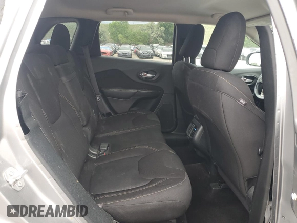 2016 Jeep Cherokee Altitude z VIN 1C4PJMCB7GW308936, wystawiony jako Copart lot #59229035 z przebiegiem 124 087 mil mil oraz Szkoda całkowita • Salvage title. Historia ofert i sprzedaży dostępna na DreamBid. Obrazek 11.