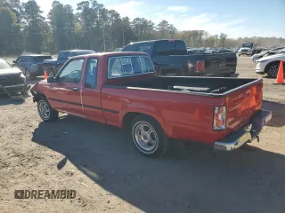 1992 Toyota Pickup DLX z VIN JT4RN93P1N5060207, wystawiony jako Copart lot #82868564 z przebiegiem 231 088 mil mil oraz Szkoda całkowita • Salvage title. Historia ofert i sprzedaży dostępna na DreamBid. Obrazek 2.