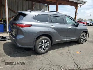 2023 Toyota Highlander L with VIN 5TDKDRBH5PS005383, listed as a Copart auction lot 59811145 with 18,507 mi miles and Salvage title. Bid and sale history available at DreamBid. Image 3.