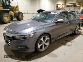 2019 Honda Accord Touring with VIN 1HGCV1F92KA802672, listed as a Copart auction lot 82377724 with 69,592 mi miles and Clean title. Bid and sale history available at DreamBid. Image 1.