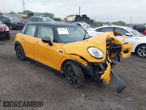 2015 MINI Hardtop 4 Door z VIN WMWXS5C54FT833253, wystawiony jako IAAI lot #42247647 z przebiegiem Nie podano mil oraz . Historia ofert i sprzedaży dostępna na DreamBid. Obrazek 1.