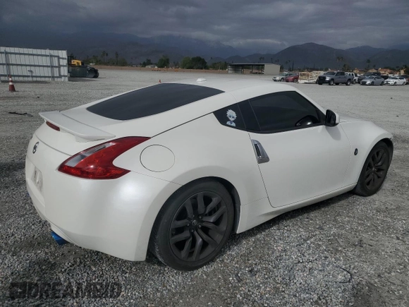 2017 Nissan 370Z z VIN JN1AZ4EH9HM952650, wystawiony jako Copart lot #49354135 z przebiegiem 62 141 mil mil oraz Szkoda całkowita • Salvage title. Historia ofert i sprzedaży dostępna na DreamBid. Obrazek 3.