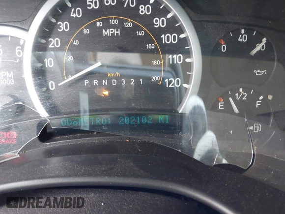 2006 Hummer H2 with VIN 5GRGN23U56H102574, listed as a IAAI auction lot 41955539 with 202,102 mi miles. Bid and sale history available at carsss.com. Image 7.