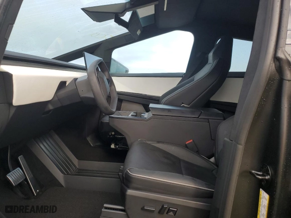 2024 Tesla Cybertruck with VIN 7G2CEHED2RA015326, listed as a Copart auction lot 73841034 with 0 mi miles and Salvage Title. Bid and sale history available at carsss.com. Image 7.