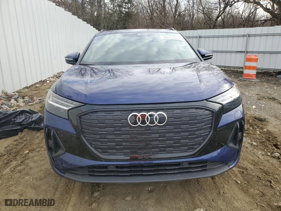 2023 Audi Q4 e-tron Prestige with VIN WA1M2BFZ7PP064562, listed as a Copart auction lot 46991875 with 16,075 mi miles and Salvage Title. Bid and sale history available at carsss.com. Image 5.