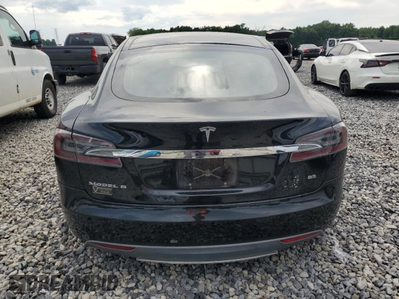 2014 Tesla Model S 60 z VIN 5YJSA1H12EFP62263, wystawiony jako Copart lot #63258675 z przebiegiem Nie podano mil oraz Czysty tytuł • Clean title. Historia ofert i sprzedaży dostępna na DreamBid. Obrazek 6.