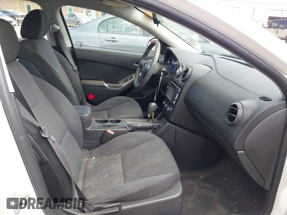 2008 Pontiac G6 with VIN 1G2ZG57B984161415, listed as a IAAI auction lot 42018240 with 170,047 mi miles and . Bid and sale history available at DreamBid. Image 5.