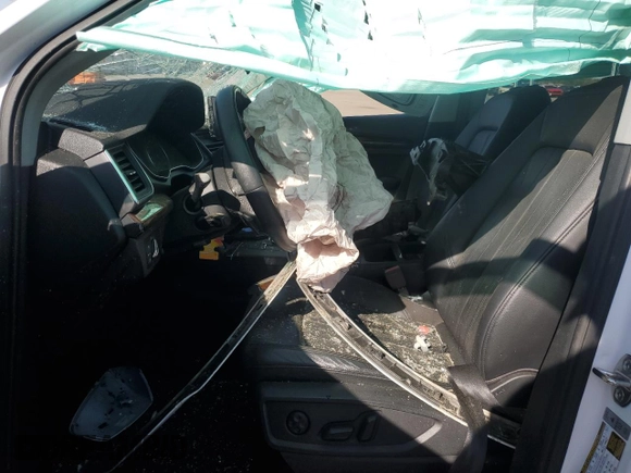 2018 Audi Q5 Premium with VIN WA1ANAFY2J2124036, listed as a Copart auction lot 49914905 with 0 mi miles and Non Repairable. Bid and sale history available at carsss.com. Image 7.