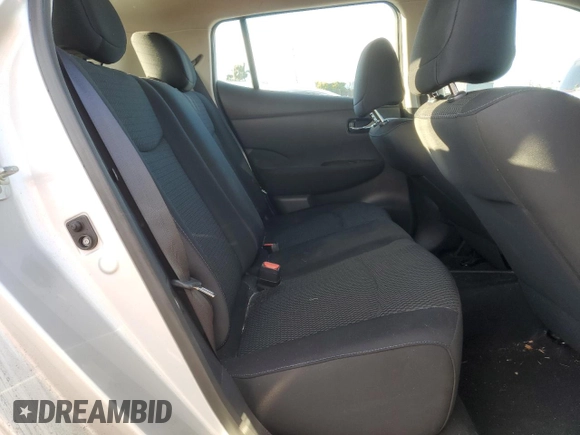 2015 Nissan LEAF S z VIN 1N4AZ0CP7FC334638, wystawiony jako Copart lot #46296695 z przebiegiem 38 916 mil mil oraz Szkoda całkowita • Salvage title. Historia ofert i sprzedaży dostępna na DreamBid. Obrazek 10.