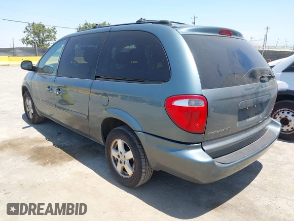 2005 Dodge Caravan SXT with VIN 2D4GP44L95R565529, listed as a IAAI auction lot 42460426 with 97,882 mi miles and . Bid and sale history available at DreamBid. Image 3.