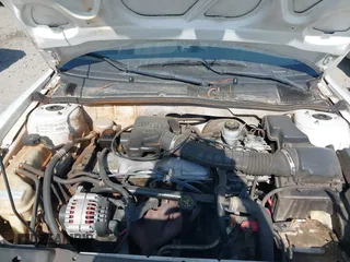 1999 Pontiac Sunfire SE z VIN 1G2JB5247X7575780, wystawiony jako IAAI lot #42143427 z przebiegiem Nie podano mil oraz . Historia ofert i sprzedaży dostępna na DreamBid. Obrazek 10.