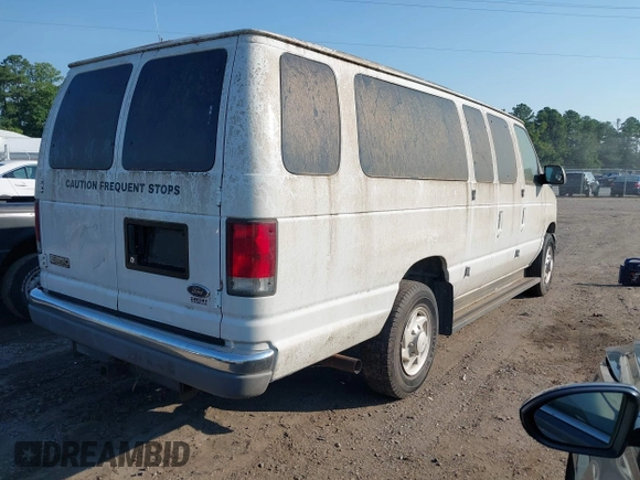 1999 Ford Econoline Passenger XL z VIN 1FBSS31S5XHA73353, wystawiony jako IAAI lot #42758210 z przebiegiem 181 011 mil mil oraz . Historia ofert i sprzedaży dostępna na DreamBid. Obrazek 4.