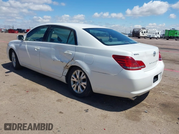 2008 Toyota Avalon XL with VIN 4T1BK36B88U322799, listed as a IAAI auction lot 42183577 with 185,655 mi miles. Bid and sale history available at carsss.com. Image 3.
